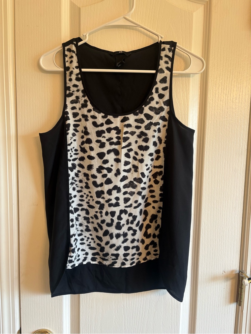 Y2K Black and White Leopard Print Sleeveless Women's Top